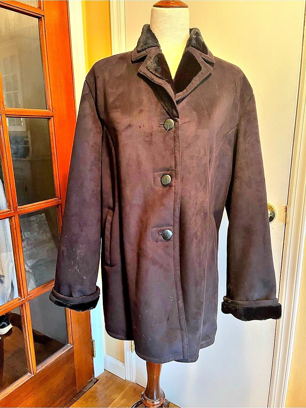 Vintage F.D. Italian Mode Lamb Skin Coat in Black